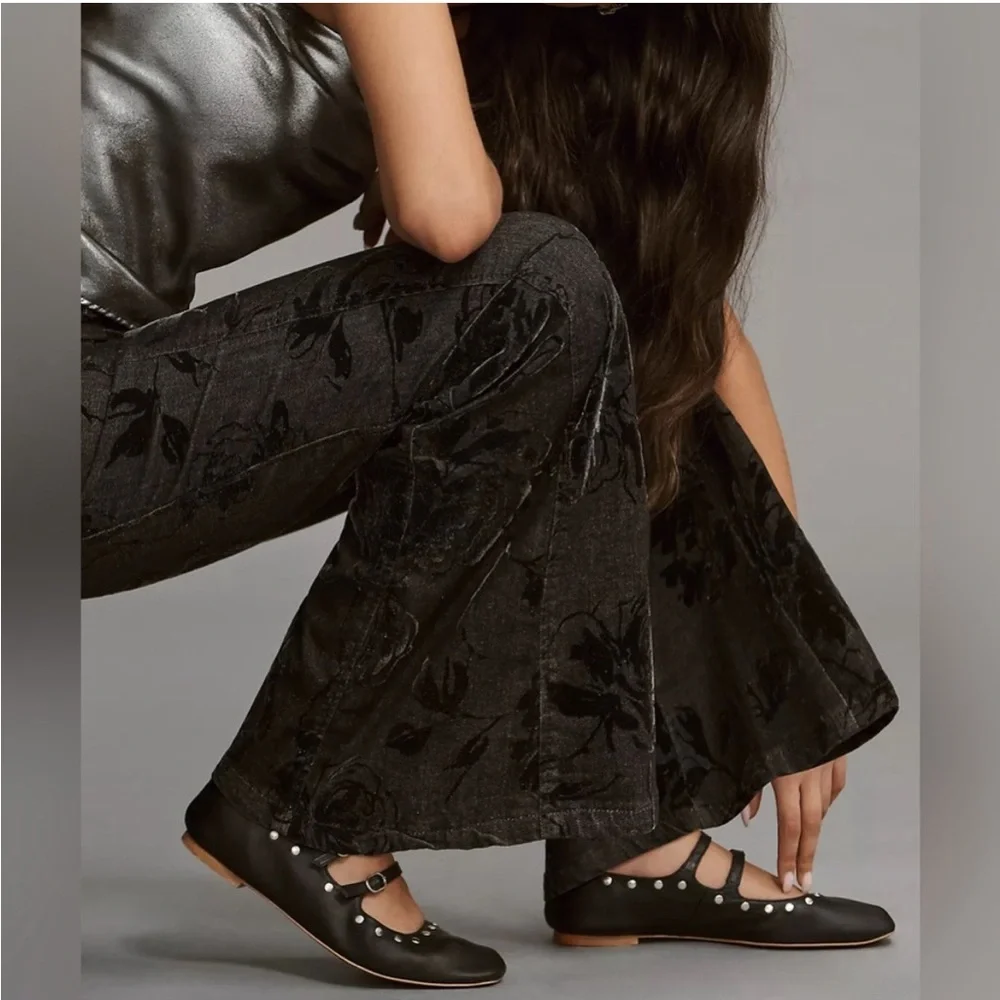 Anthropologie PILCRO Fluted High-Rise Flare Jeans Floral Black Handel Wash‎ 26
